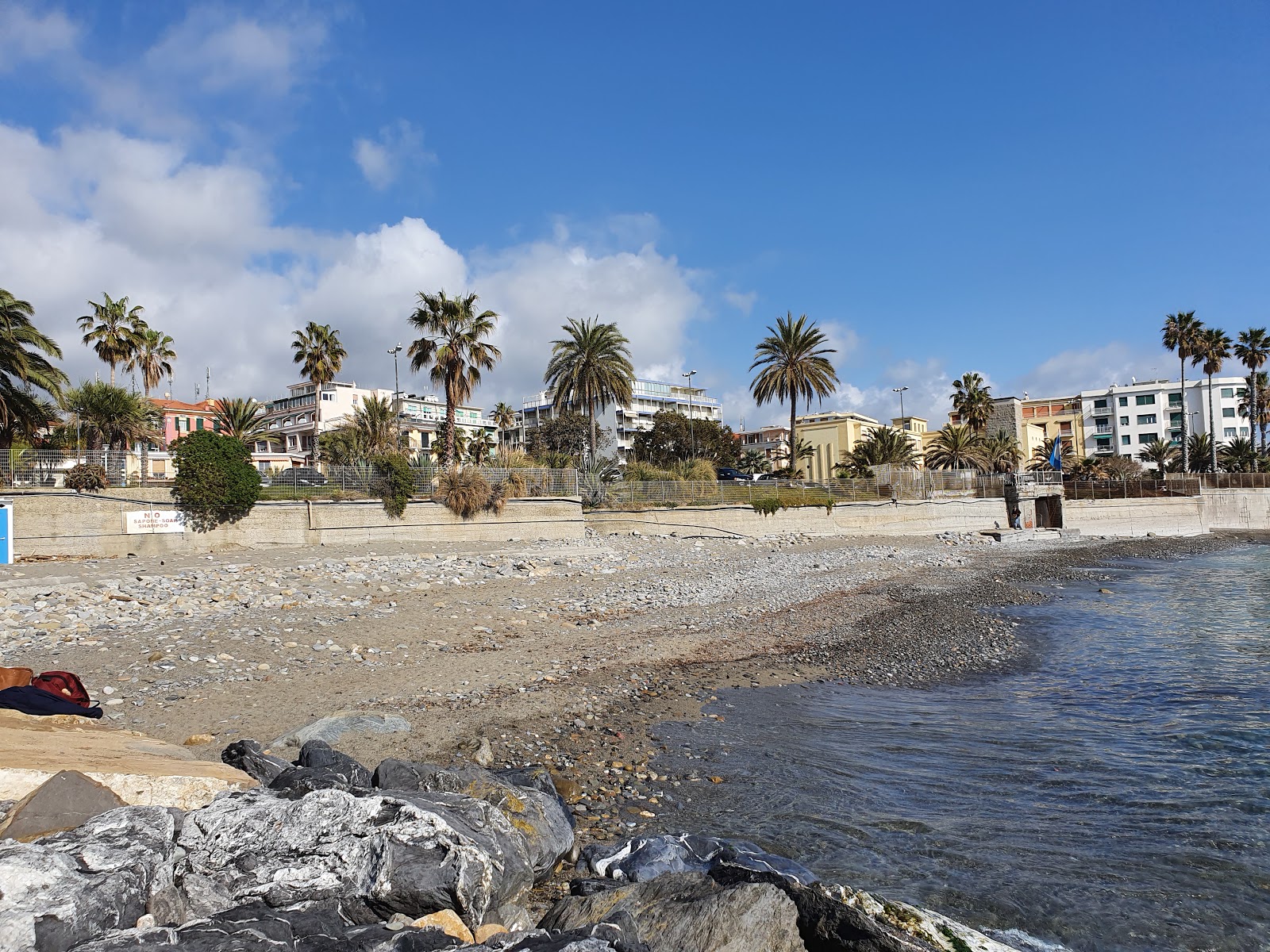 Foto von Spiaggia Delle Nazioni und die siedlung