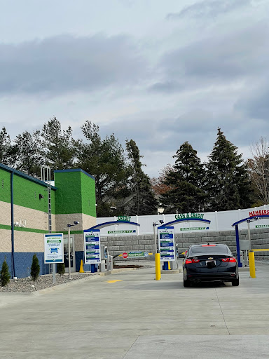 Zoom Express Car Wash en Wickliffe