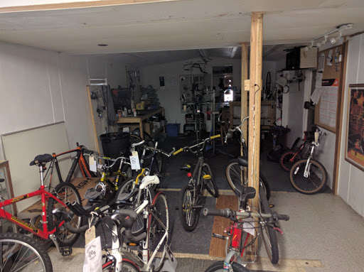 Bicycle Repair Shop «CITRUS PARK BIKES», reviews and photos, 7424 Edgemere Rd, Tampa, FL 33625, USA