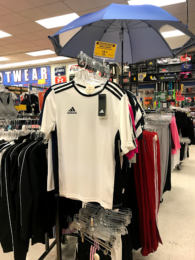 Sporting Goods Store «Big 5», reviews and photos, 3719 E Colorado Blvd, Pasadena, CA 91107, USA