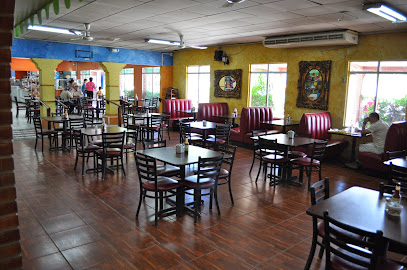 Restaurante Betania - H4PX+8XV, CA-5, Siguatepeque, Honduras