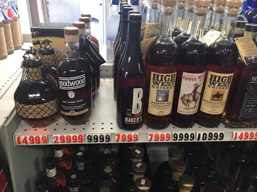 Liquor Store «Parkway Liquor Store», reviews and photos, 288 Parkway, Gatlinburg, TN 37738, USA
