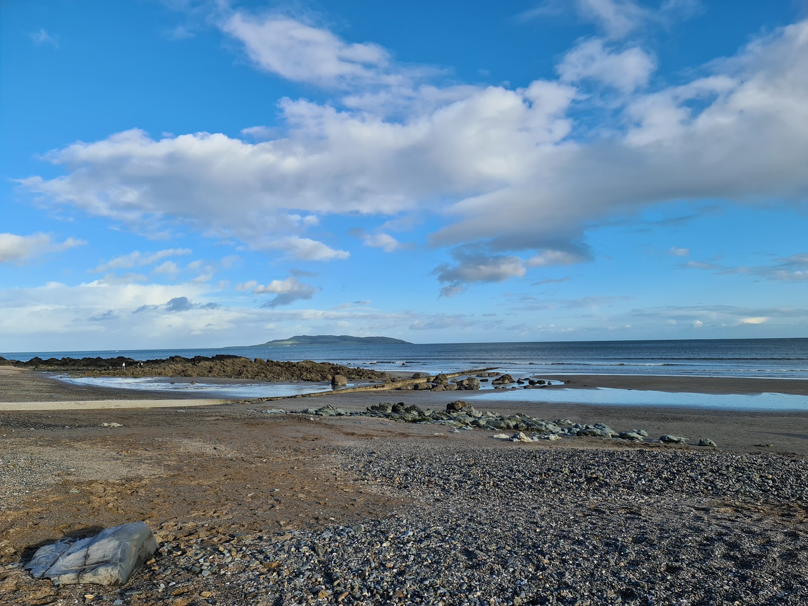 Zdjęcie Donabate beach - popularne miejsce wśród znawców relaksu