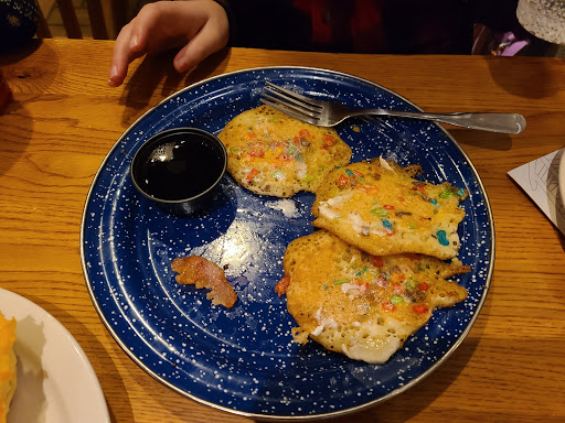 American Restaurant «Cracker Barrel Old Country Store», reviews and photos, 7060 Concourse Pkwy, Douglasville, GA 30134, USA