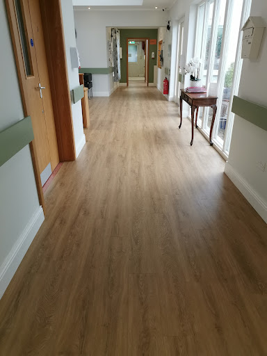 Reck M J Carpet and Flooring Specialists