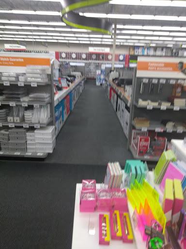 Office Supply Store «Staples», reviews and photos, 23710 El Toro Rd, Lake Forest, CA 92630, USA