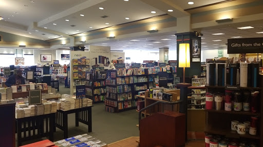 Book Store «Barnes & Noble», reviews and photos, 4300 Montgomery Rd, Ellicott City, MD 21043, USA