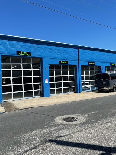 Car Wash «Show Ridez Audio, Tint, Performance, and Auto Detailing», reviews and photos, 510 S Madison St, Whiteville, NC 28472, USA