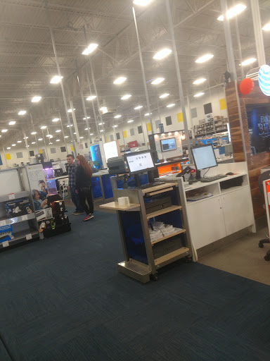 Electronics Store «Best Buy», reviews and photos, 445 Howe Ave, Cuyahoga Falls, OH 44221, USA