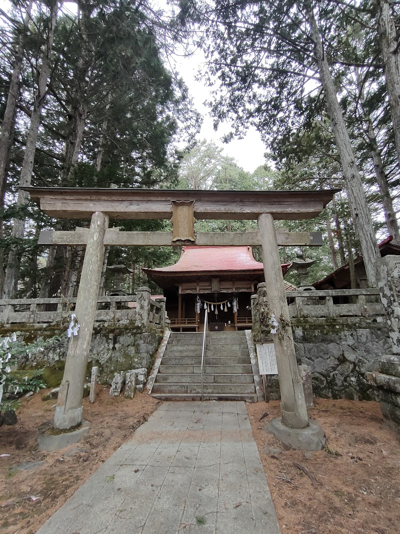 入登山神社