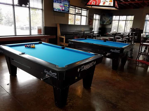 Restaurant «Oak Barrel of Eagle Restaurant and Sports Lounge», reviews and photos, 1065 E Winding Creek Dr, Eagle, ID 83616, USA