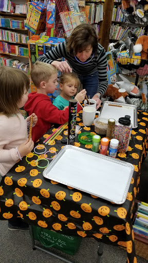 Book Store «Half Price Books», reviews and photos, 4250 E Towne Blvd, Madison, WI 53704, USA