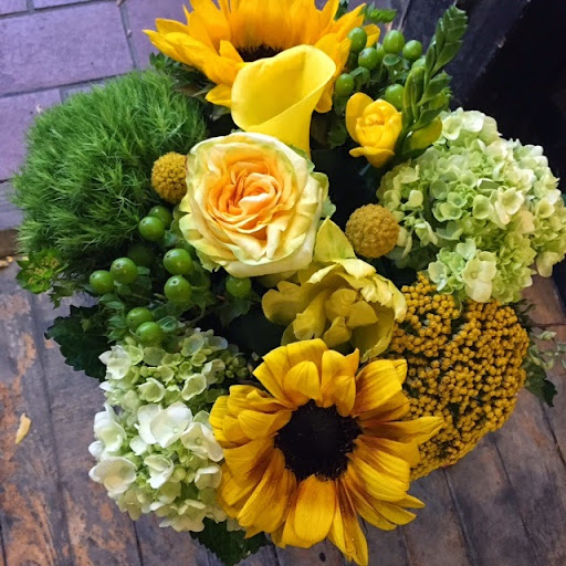 Florist «Halsted Flowers, LLC», reviews and photos, 2725 N Halsted St, Chicago, IL 60614, USA