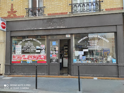 cordonnerie serrurier clés minute zenna à Clichy