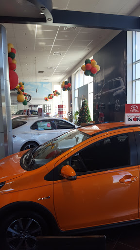 Used Car Dealer «Toyota World of Newton», reviews and photos, 66 Hampton House Rd, Newton, NJ 07860, USA