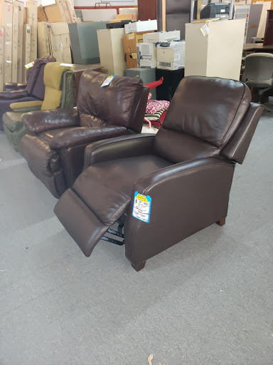 Furniture Store «Furniture & Mattress Discounters», reviews and photos, 424 W Memorial Dr, Dallas, GA 30132, USA