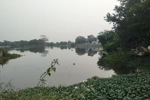 Nandej Pond image