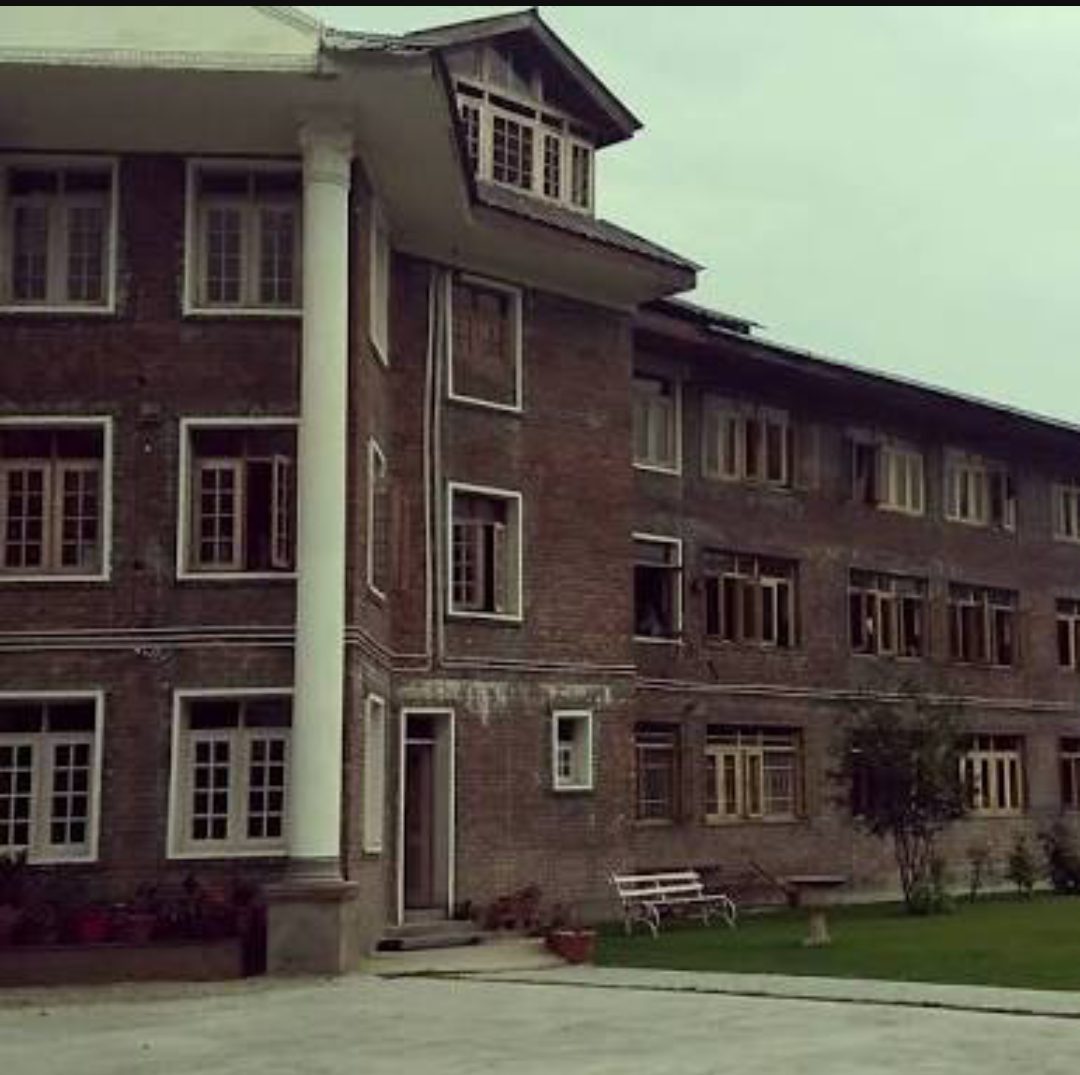Tiny Harts School Tengpora