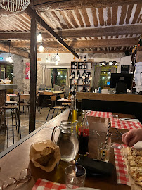 Atmosphère du Restaurant Les Copains à Nice - n°1