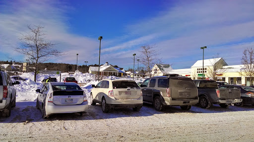 Grocery Store «Hannaford Supermarket», reviews and photos, 65 Gray Rd, Falmouth, ME 04105, USA