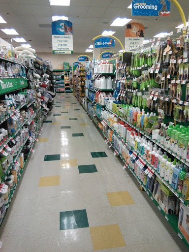 Pet Supply Store «Pet Supplies Plus», reviews and photos, 601 Portion Rd, Lake Ronkonkoma, NY 11779, USA