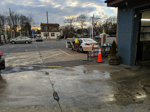 Car Wash «Carleton Car Wash», reviews and photos, 171 Carleton Ave, East Islip, NY 11730, USA