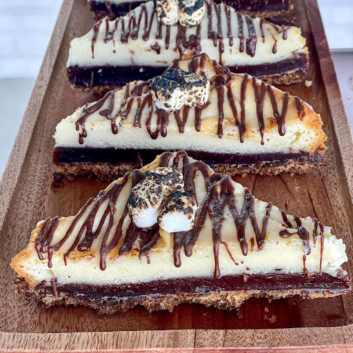 Grocery Store «Wagon Wheel Country Market & Deli», reviews and photos, 1915 S Walnut St, Bloomington, IN 47401, USA