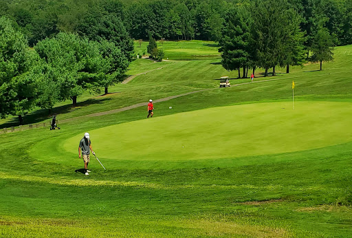 Golf Course «Spring Valley Golf Course», reviews and photos, 5851 Breezehill Rd SW, East Sparta, OH 44626, USA