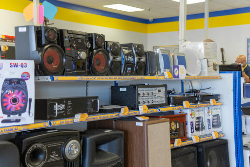 Pawn Shop «La Familia Pawn and Jewelry», reviews and photos, 1707 E Hinson Ave, Haines City, FL 33844, USA