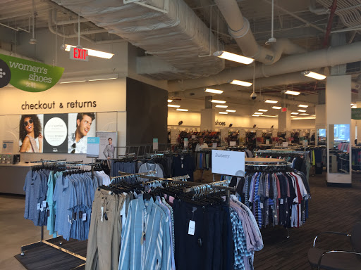 Department Store «Nordstrom Rack Skyview Center», reviews and photos, 4024 College Point Blvd, Flushing, NY 11354, USA