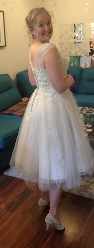 Fashion Bride Wedding Dress Alterations - Tailor