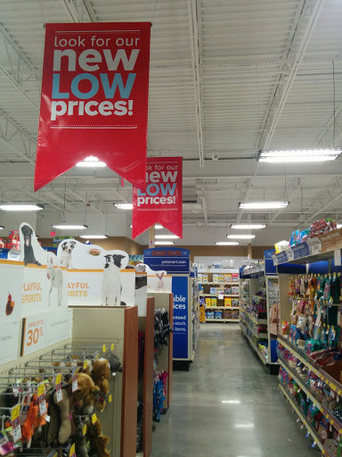 Pet Supply Store «PetSmart», reviews and photos, 540 New York Ave, Lyndhurst, NJ 07071, USA