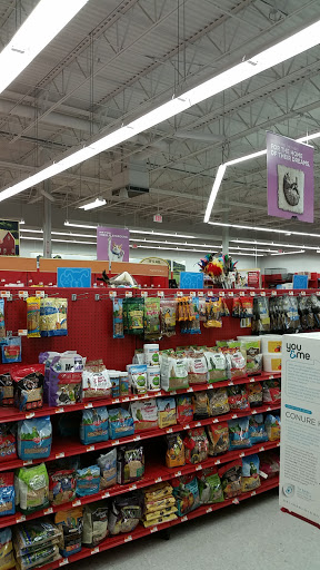 Pet Supply Store «Petco Animal Supplies», reviews and photos, 210 Fortune Blvd, Milford, MA 01757, USA