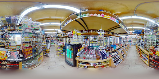 Liquor Store «Tower Liquor», reviews and photos, 3424 E Thomas Rd, Phoenix, AZ 85018, USA