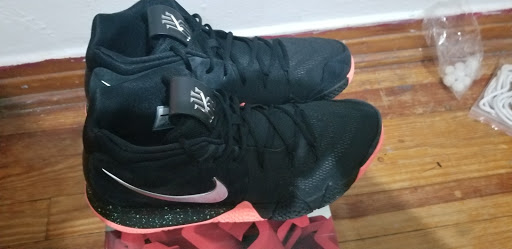 Shoe Store «Foot Locker», reviews and photos, 5238 Norwood Ave #13, Jacksonville, FL 32208, USA