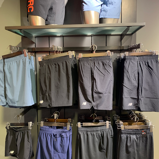Shoe Store «New Balance Bellevue», reviews and photos, 823 Bellevue Way NE #100, Bellevue, WA 98004, USA