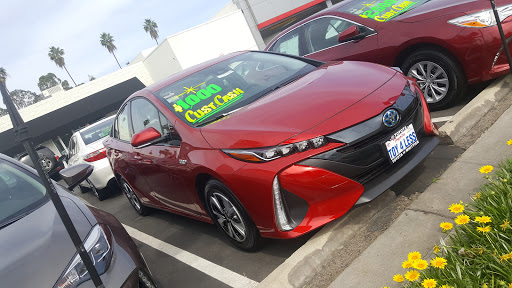 Toyota Dealer «Toyota Of Whittier», reviews and photos, 14577 Whittier Blvd, Whittier, CA 90605, USA