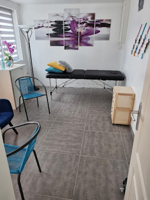 Olivia Lenoir Hypnothérapeute, magnétiseur, soins énergétiques LaHoChi, massage des 5 Continents, Wingles Pas de Calais à Wingles