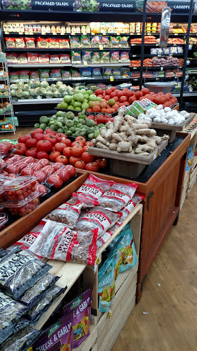 Grocery Store «J & J Foods», reviews and photos, 1075 Jesse Jewell Pkwy, Gainesville, GA 30501, USA