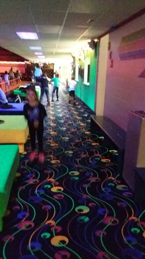 Roller Skating Rink «Western Skateland», reviews and photos, 930 W 17th St, Bloomington, IN 47404, USA