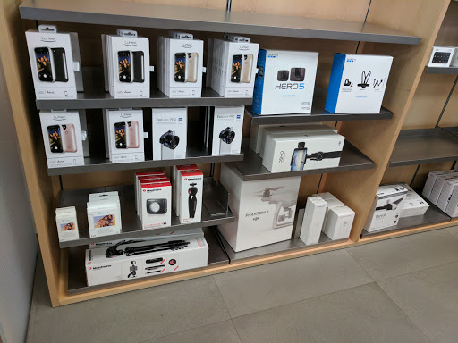 Computer Store «Apple Burlingame», reviews and photos, 1301 Burlingame Ave, Burlingame, CA 94010, USA