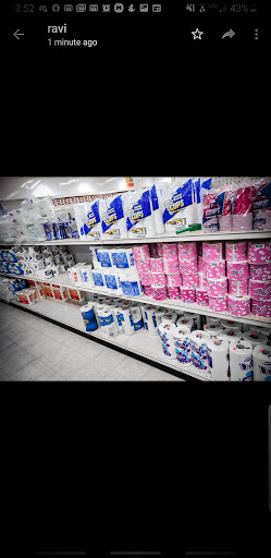 Supermarket «Hinky Dinky Supermarket», reviews and photos, 3110 M L King Ave, Flint, MI 48505, USA