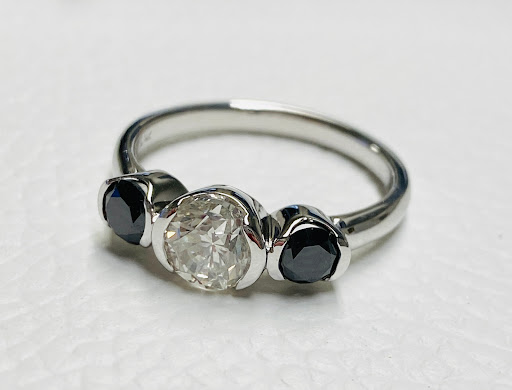 Jeweler «Laura Stanley Personal Jeweler», reviews and photos, 8201 Cantrell Rd, Little Rock, AR 72227, USA