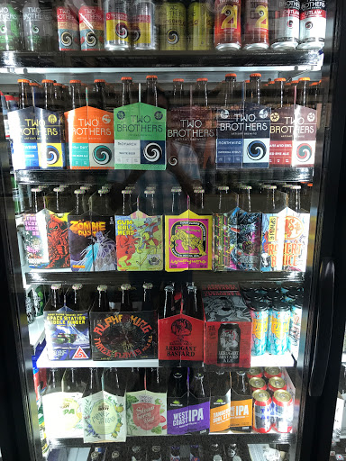 Liquor Store «E & B Liquors», reviews and photos, 6760 North St, Tinley Park, IL 60477, USA