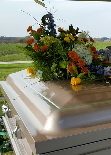 Funeral Home «Schilling Funeral Home & Cremation», reviews and photos, 702 1st Ave, Sterling, IL 61081, USA