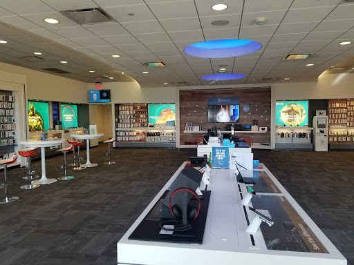Cell Phone Store «AT&T», reviews and photos, 3397 Princeton Rd #107, Hamilton, OH 45011, USA