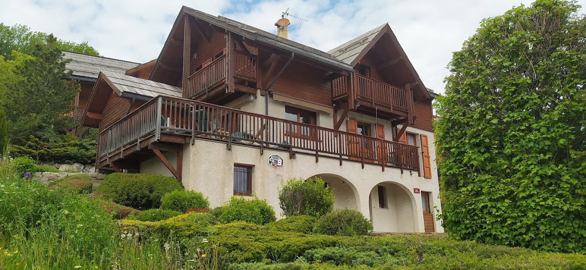 Chalet Maramu à Puy-Saint-Pierre (Hautes-Alpes 05)