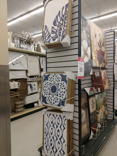 Craft Store «Hobby Lobby», reviews and photos, 2480 Tittabawassee Rd, Saginaw, MI 48604, USA