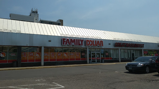 Dollar Store «FAMILY DOLLAR», reviews and photos, 4037 Central Ave NE, Columbia Heights, MN 55421, USA