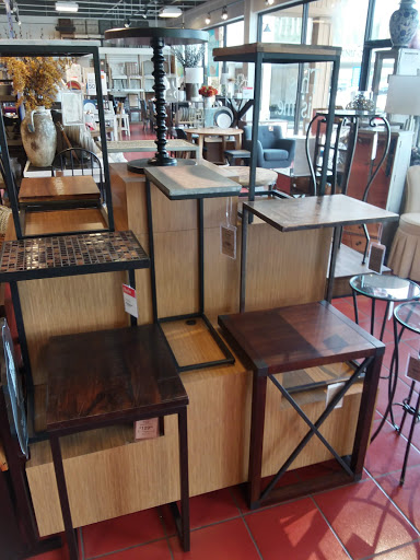 Home Goods Store «Pier 1 Imports», reviews and photos, 1927 W Gray St, Houston, TX 77019, USA